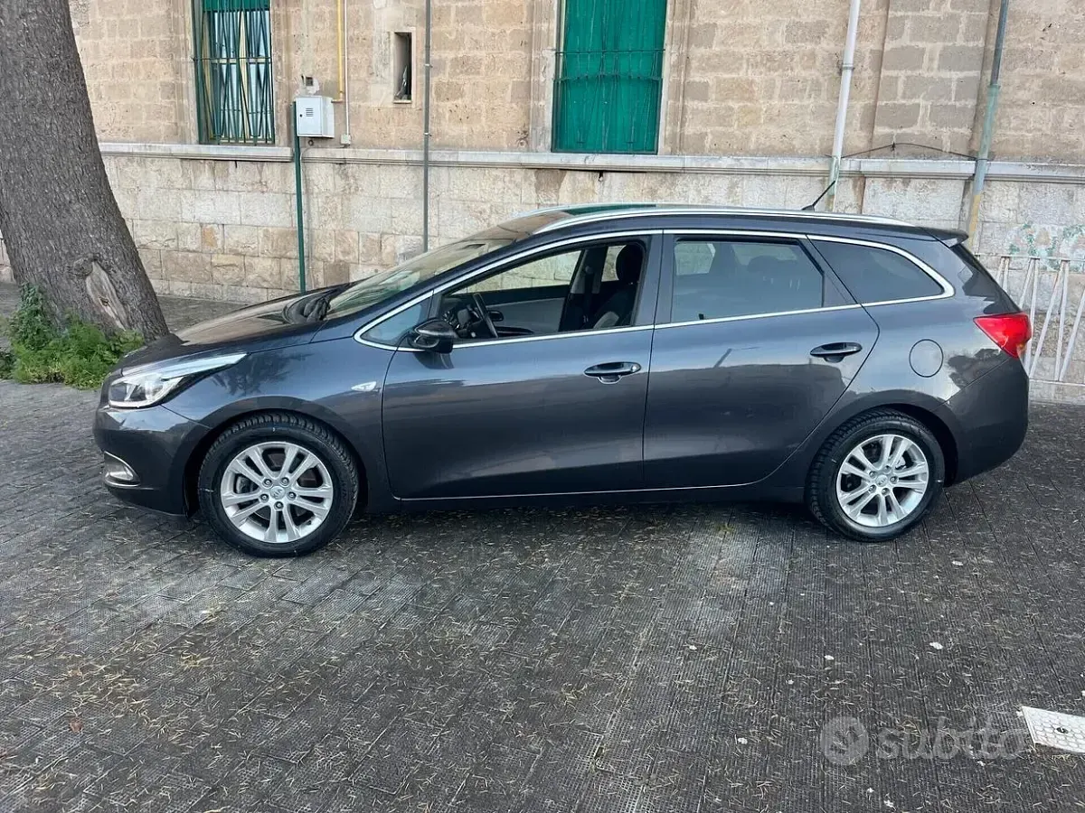 Usata Kia Ceed Sportswagon 110 CV (80 kW) 2014 Grigio Station wagon