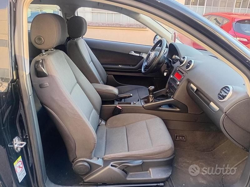 Usata Audi A3 105 CV (77 kW) 2011 Nero Utilitaria