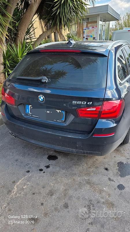 Usata BMW 520 Luxury Line 184 CV (135 kW) 2013 Blu Station wagon