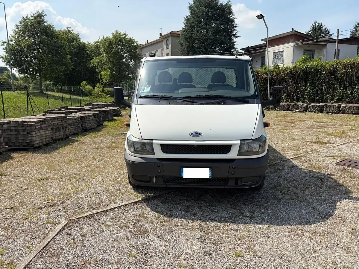 Usata Ford Transit 116 CV (85 kW) 2006 Bianco Furgone