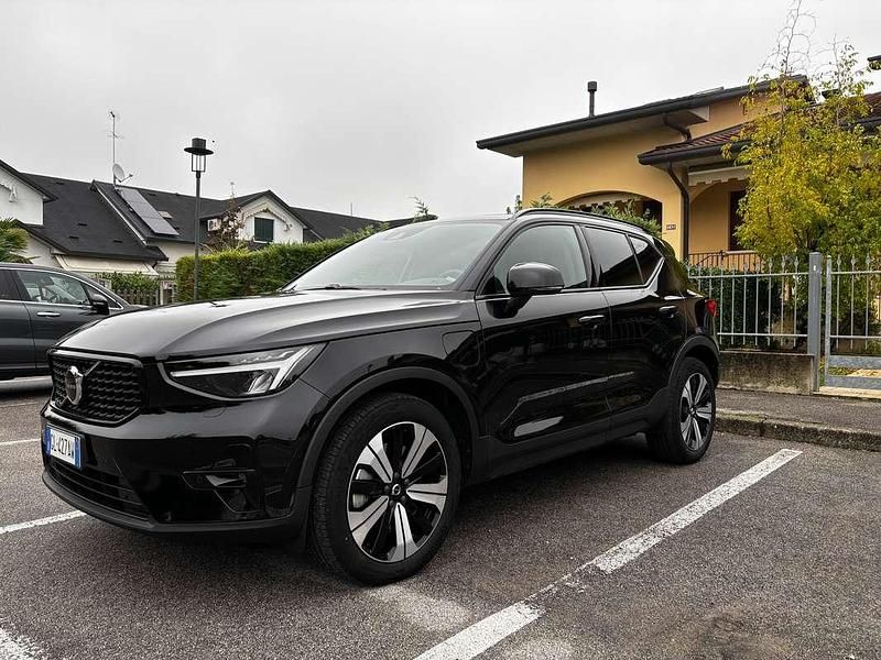 Usata Volvo XC40 Ultimate 211 CV (155 kW) 2022 Nero SUV
