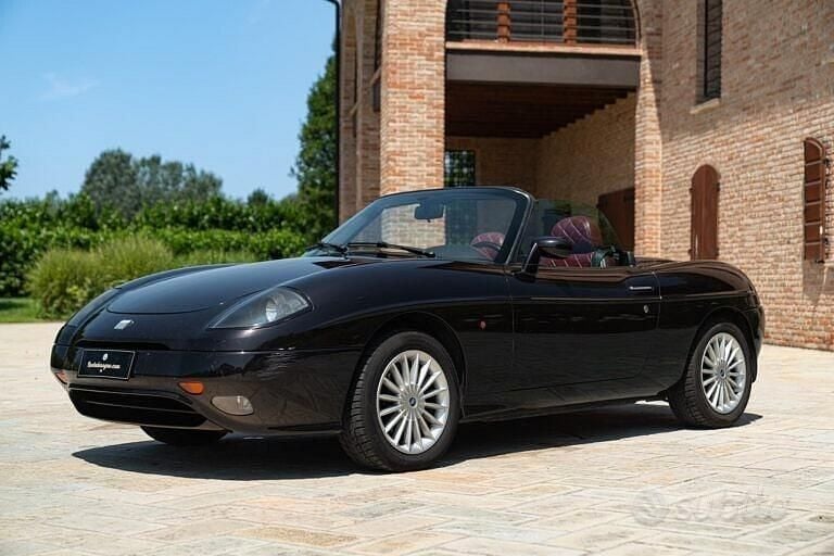 Käytetty Fiat Barchetta 130 HP (95 kW) 1999 Avoauto