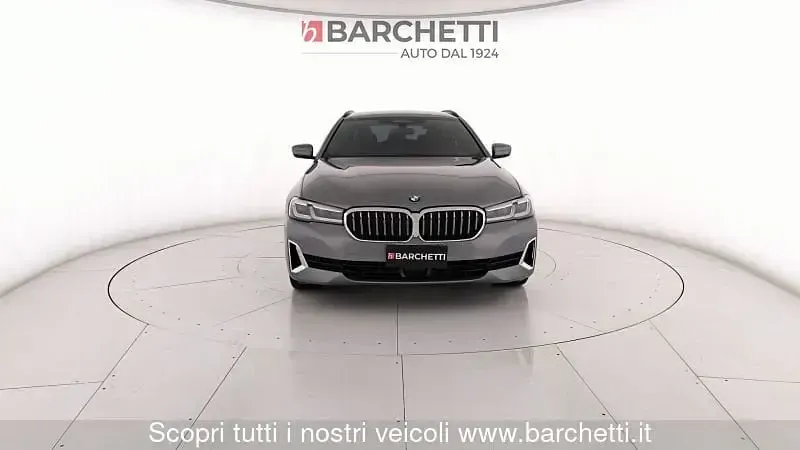 Usata BMW 530 Luxury Line 249 CV (183 kW) 2023 Grigio Station wagon