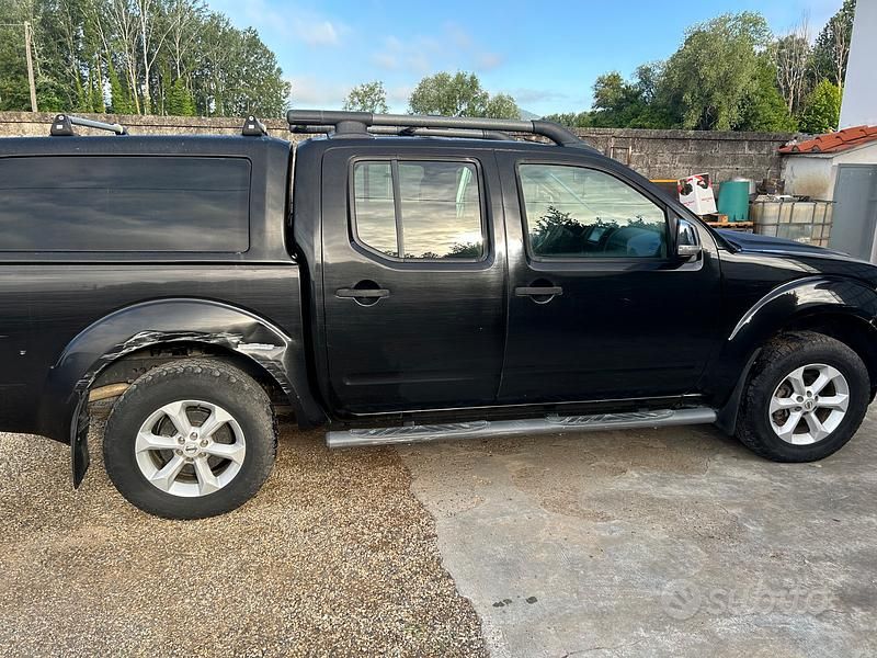 Usata Nissan Navara 171 CV (125 kW) 2008 Nero Pick-up
