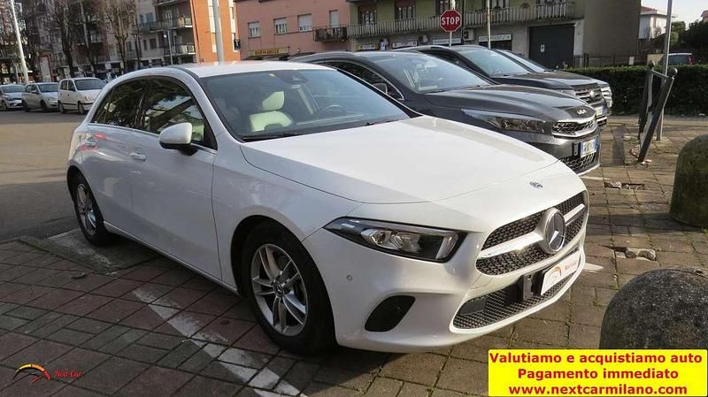 Usata Mercedes A180 Business 116 CV (85 kW) 2020 Bianco Berlina