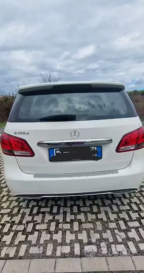 Usata Mercedes B160 Executive 90 CV (66 kW) 2017 Bianco Utilitaria