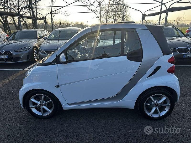 Usata Smart ForTwo Cabrio Pulse 84 CV (61 kW) 2012 Bianco Cabrio