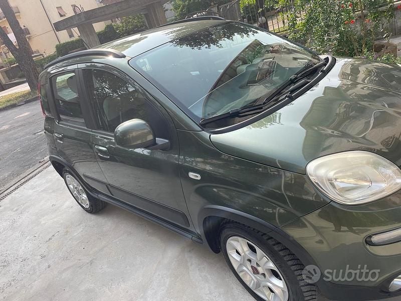 Usata Fiat Panda Trekking 86 CV (63 kW) 2011 Verde Utilitaria