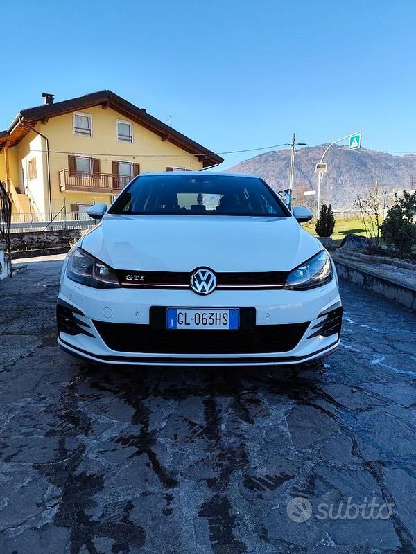 Bianco Usata 2017 VW Golf GTI Tre volumi | 23.000 € - Immagine 1/4