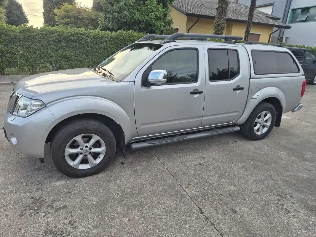 Usata Nissan Navara 231 CV (169 kW) 2010 Pick-up