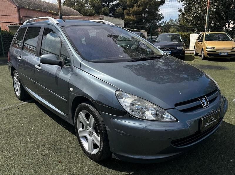 Usata Peugeot 307 135 CV (99 kW) 2005 Grigio Station wagon