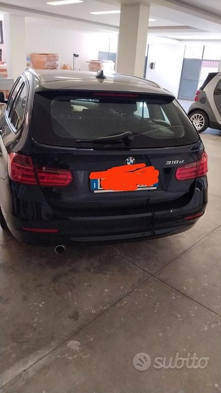 Usata BMW 318 2014 Blu Station wagon