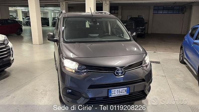 Usata Toyota Proace Verso City 101 CV (74 kW) 2021 Grigio Station wagon