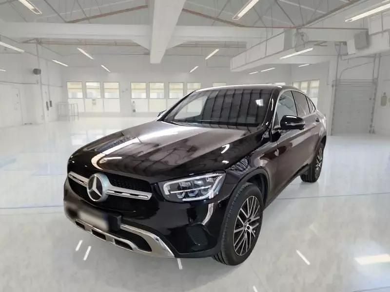 Usata Mercedes GLC300e Business 194 CV (142 kW) 2022 SUV