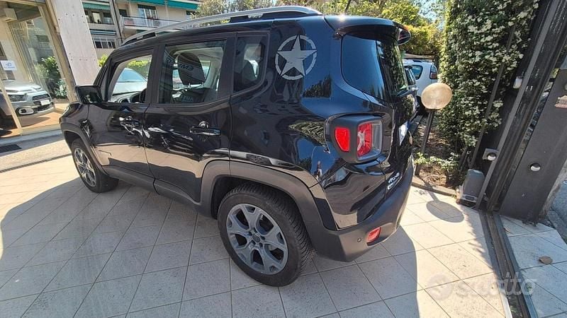 Usado Jeep Renegade Limited 140 CV (102 kW) 2014 Negro SUV
