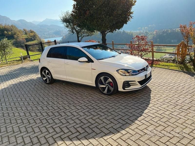 Bianco Usata 2019 VW Golf GTI Tre volumi | 24.500 € - Immagine 1/2