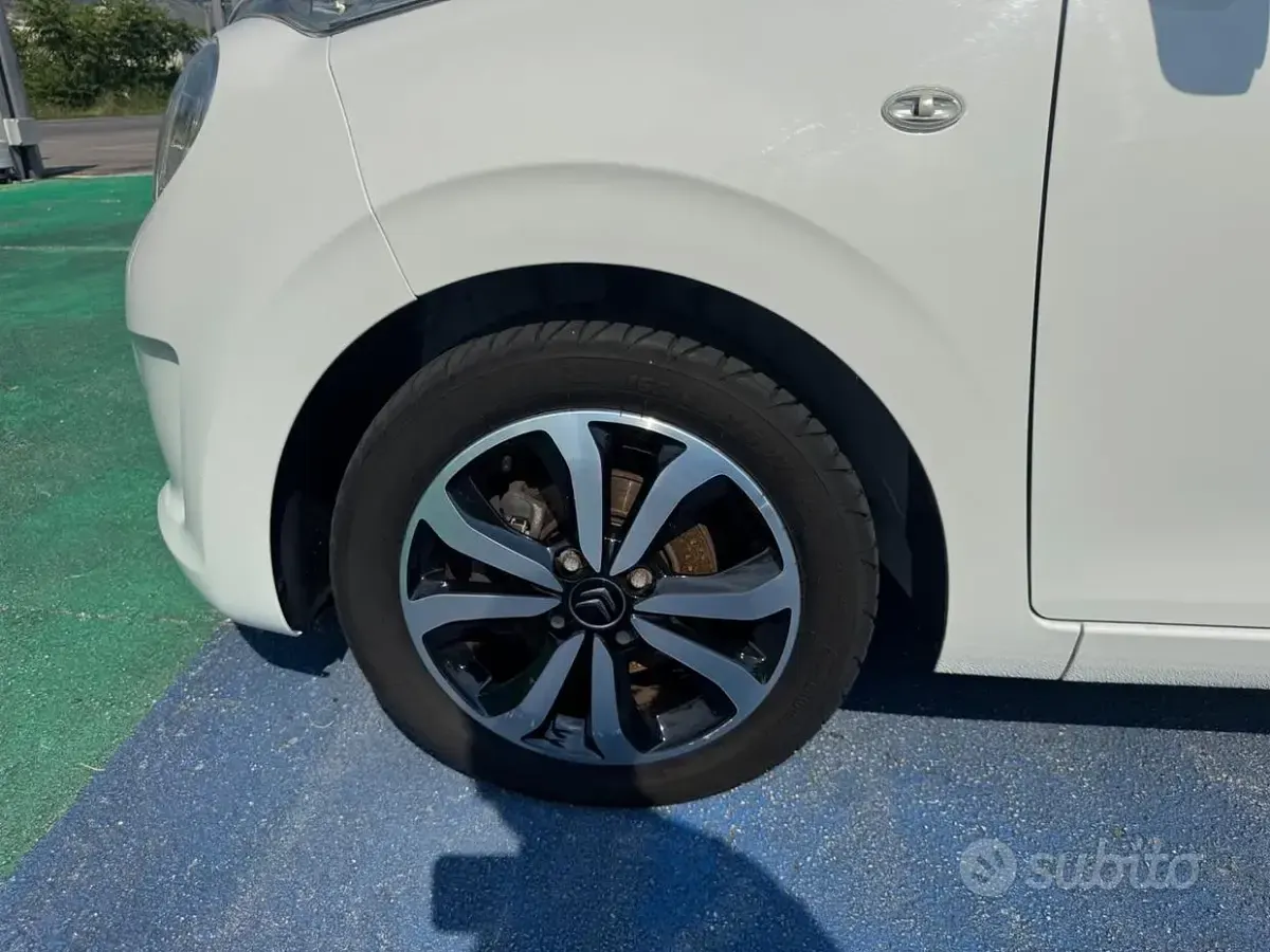 Usata Citroën C1 Feel 72 CV (52 kW) 2019 Bianco Utilitaria
