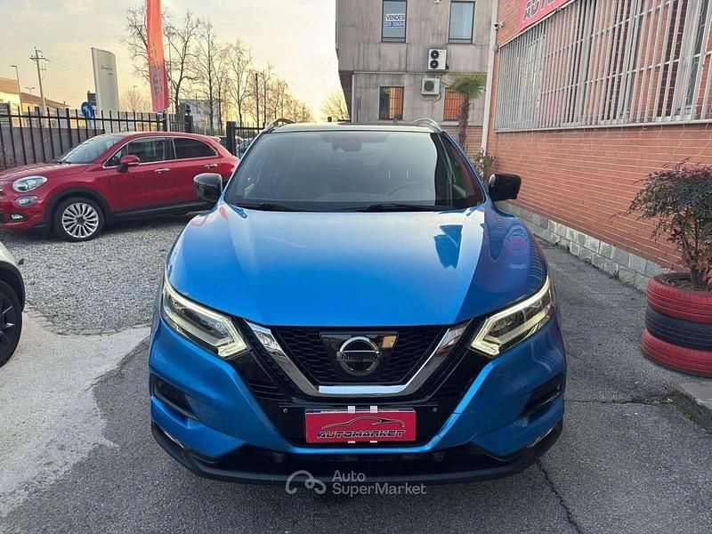 Usata Nissan Qashqai Tekna+ 131 CV (96 kW) 2017 Blu/azzurro SUV