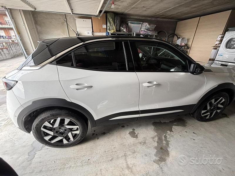 Usata Opel Mokka 101 CV (74 kW) 2022 Bianco SUV