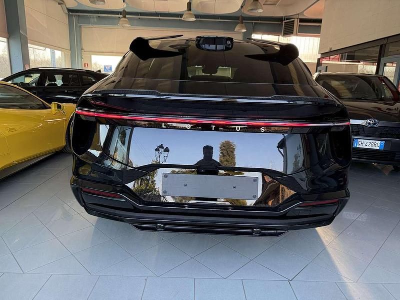 Nuova Lotus Eletre 330 kW (450 CV) 2026 Nero SUV