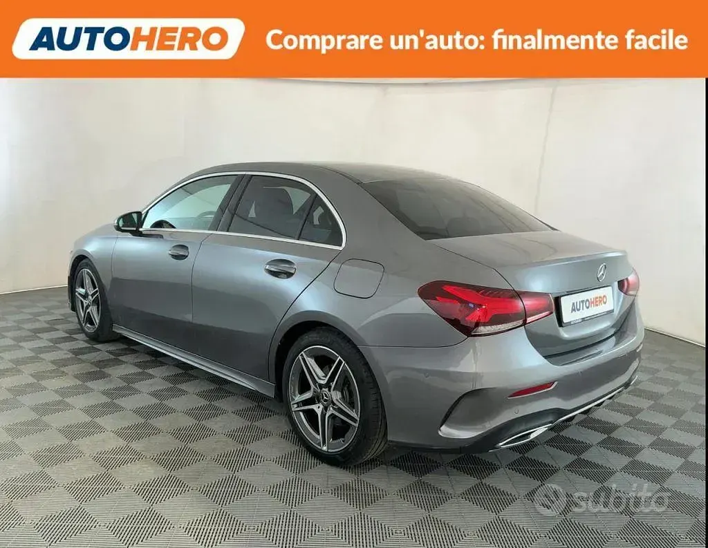 Usata Mercedes A200 Premium 163 CV (119 kW) 2020 Grigio Berlina
