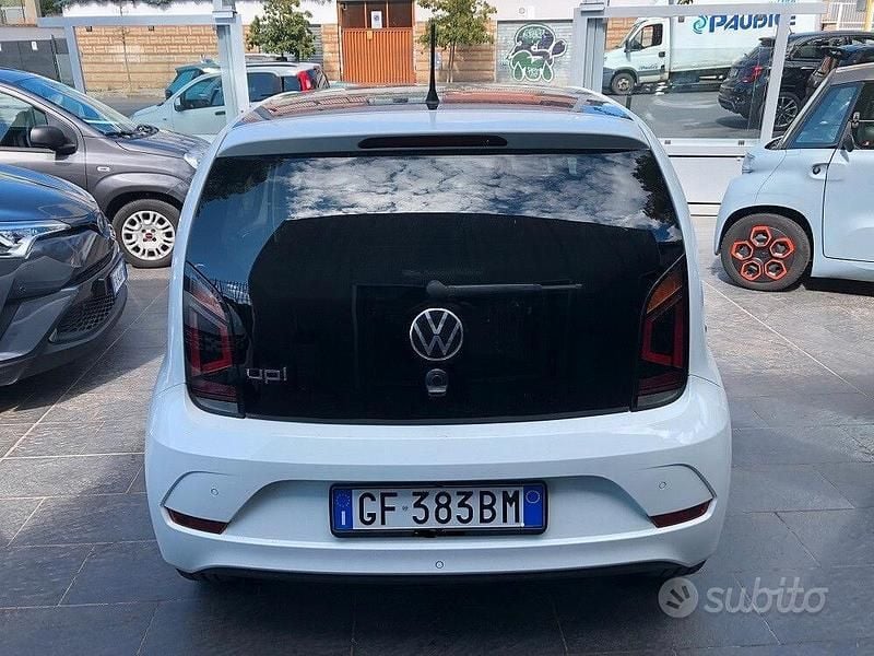 Usata VW up! Move 68 CV (50 kW) 2021 Bianco Utilitaria