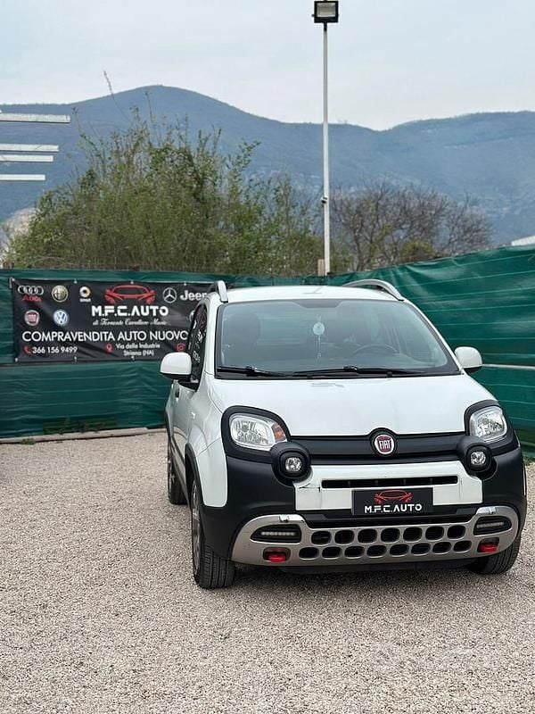 Usata Fiat Panda Cross Cross 69 CV (50 kW) 2020 Bianco Utilitaria