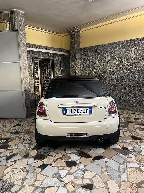 Occasion Mini Cooper D 122 ch (89 kW) 2011 Blanc Citadine