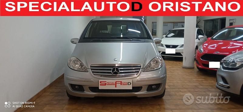 Grigio Usata 2006 Mercedes A150 Tre volumi | 2950 € (Buon prezzo) - Immagine 1/4