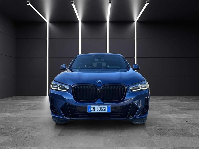 Usata BMW X4 M Sport 249 CV (183 kW) 2023 Blu/azzurro SUV