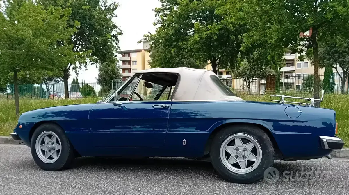Usata Alfa Romeo Spider 1970 Blu Cabrio