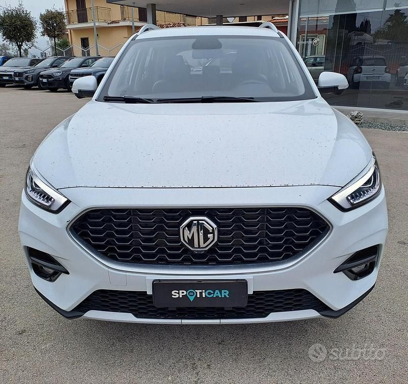 Bianco Usata 2024 MG ZS Luxury Tre volumi | 14.390 € (Buon prezzo) - Immagine 1/4
