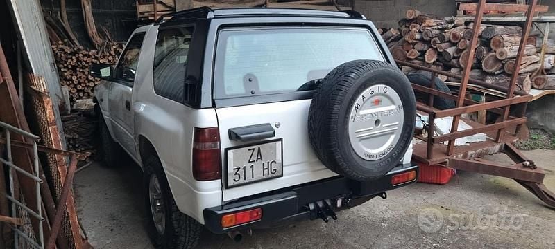 Usata Opel Frontera Sport 116 CV (85 kW) 1996 Bianco SUV