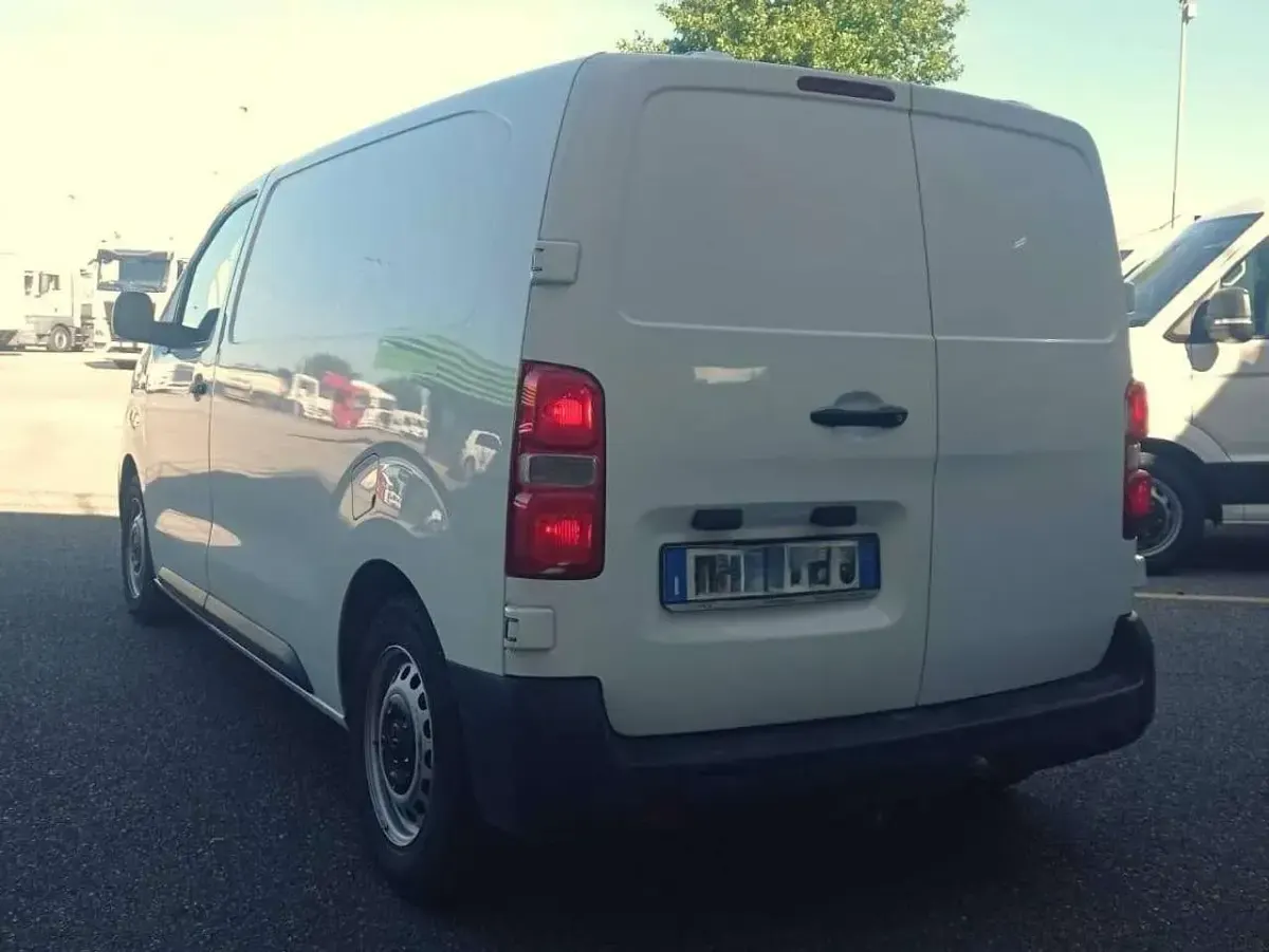 Usata Toyota Proace 120 CV (88 kW) 2019 Bianco Monovolume