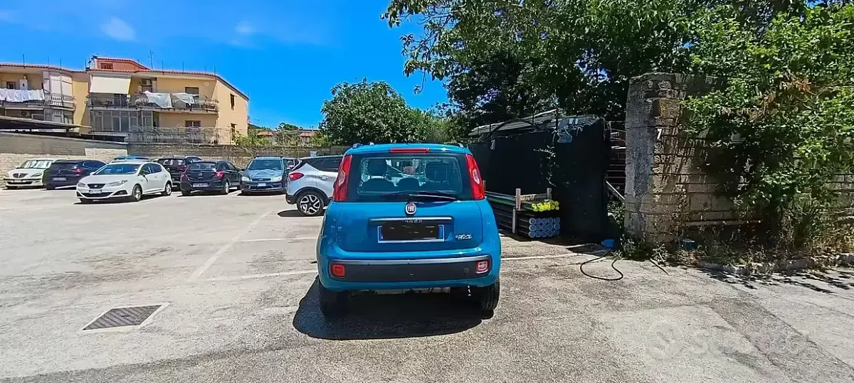 Usata Fiat Panda 85 CV (62 kW) 2012 Bluazzurro Utilitaria