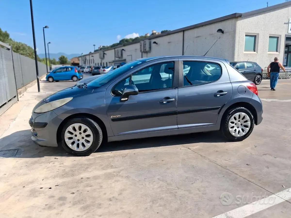 Usata Peugeot 207 73 CV (53 kW) 2008 Grigio Berlina