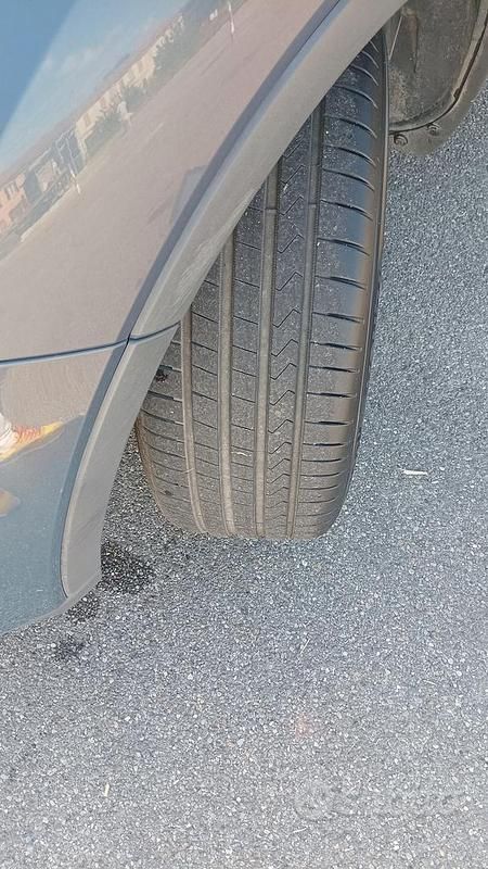 Usata Ford Kuga 140 CV (102 kW) 2011 Grigio SUV