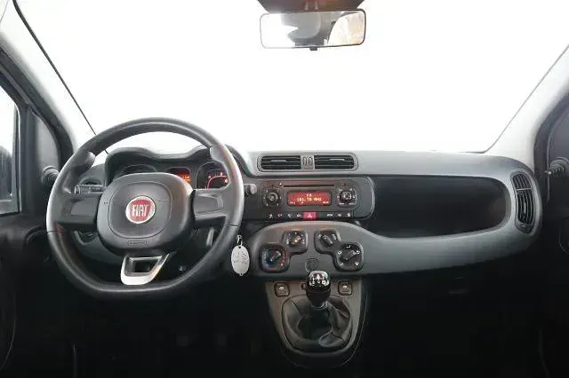 Usata Fiat Panda Easy 95 CV (69 kW) 2017 Beige cappuccino Utilitaria