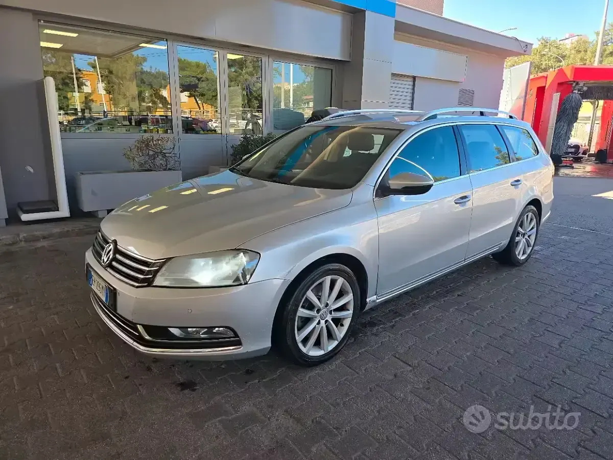Usata VW Passat 140 CV (102 kW) 2011 Grigio Station wagon