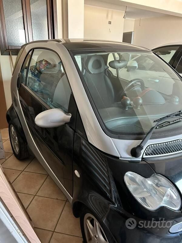 Usata Smart ForTwo Coupé 2002 Utilitaria