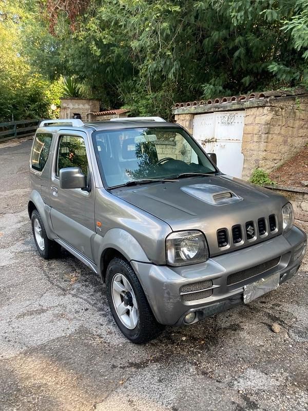 Usata Suzuki Jimny 2007 Grigio SUV