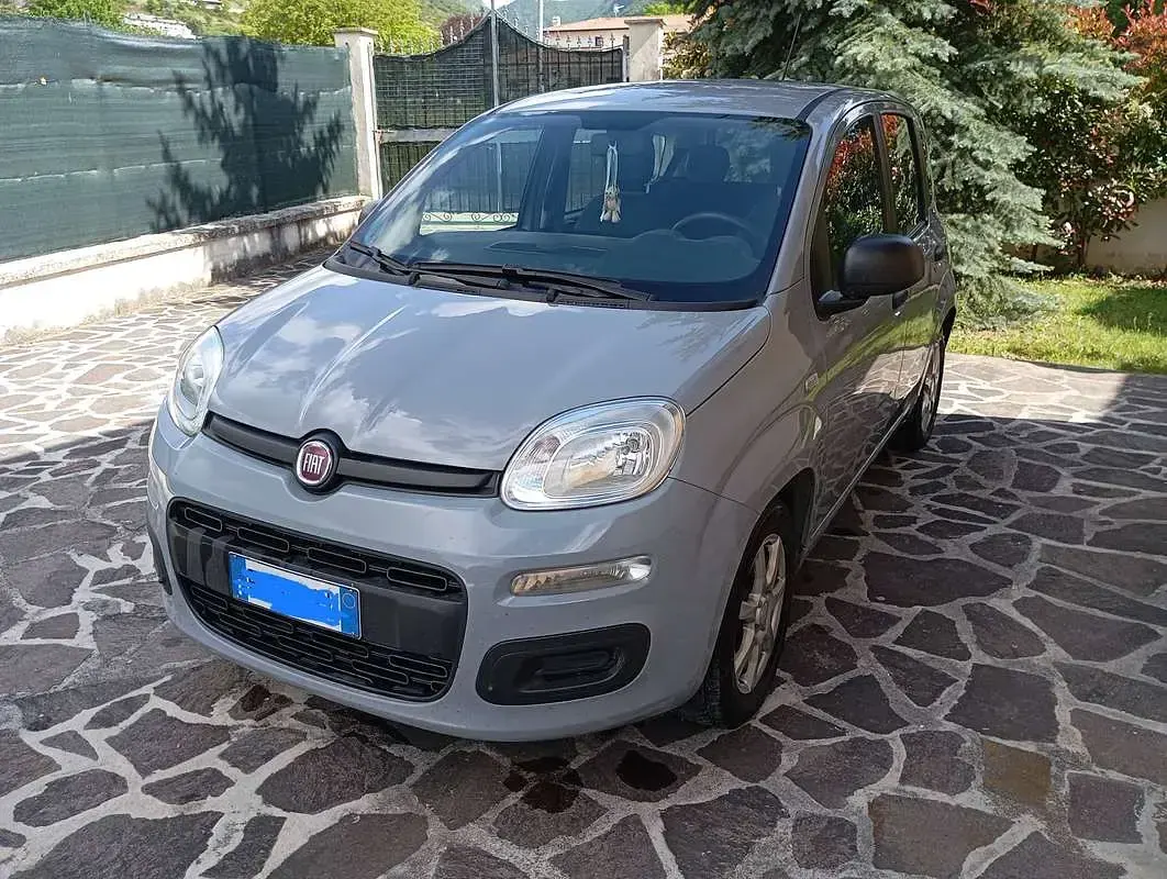 Usata Fiat Panda Easy 95 CV (69 kW) 2017 Grigio Utilitaria