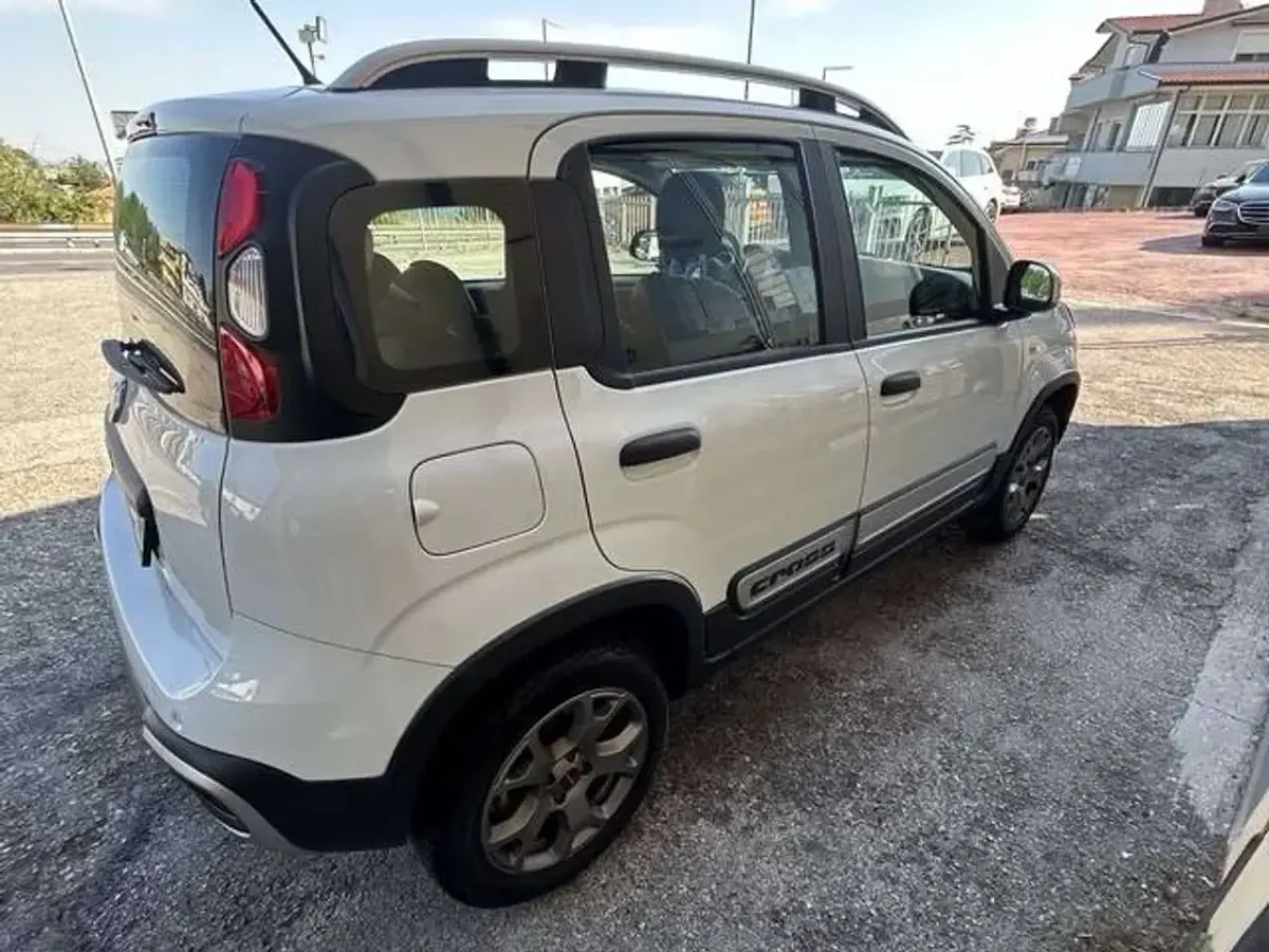 Usata Fiat Panda Cross Cross 86 CV (63 kW) 2019 Bianco Utilitaria
