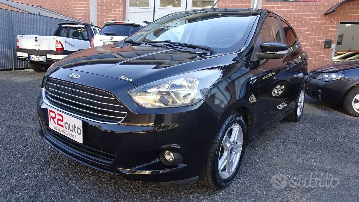 Begagnad Ford Ka Ultimate 86 HK (63 kW) 2017 Svart Sedan