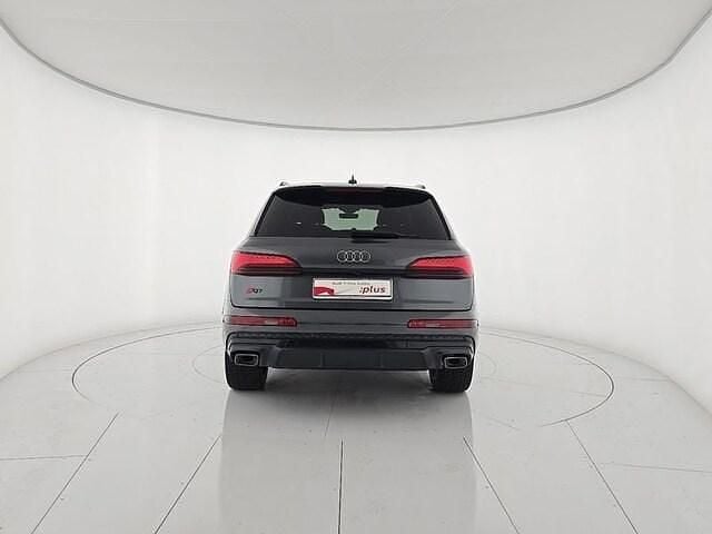 Usata Audi Q7 S-Line 286 CV (210 kW) 2024 Grigio daytona perla SUV