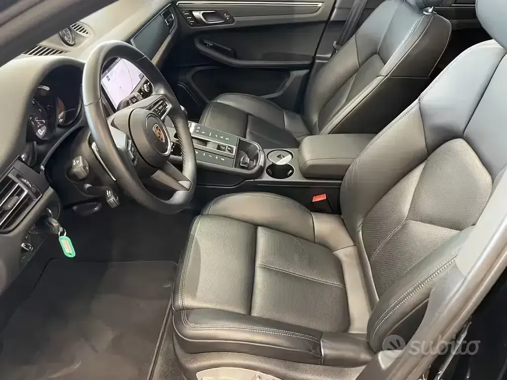 Usata Porsche Macan 265 CV (194 kW) 2023 Nero SUV