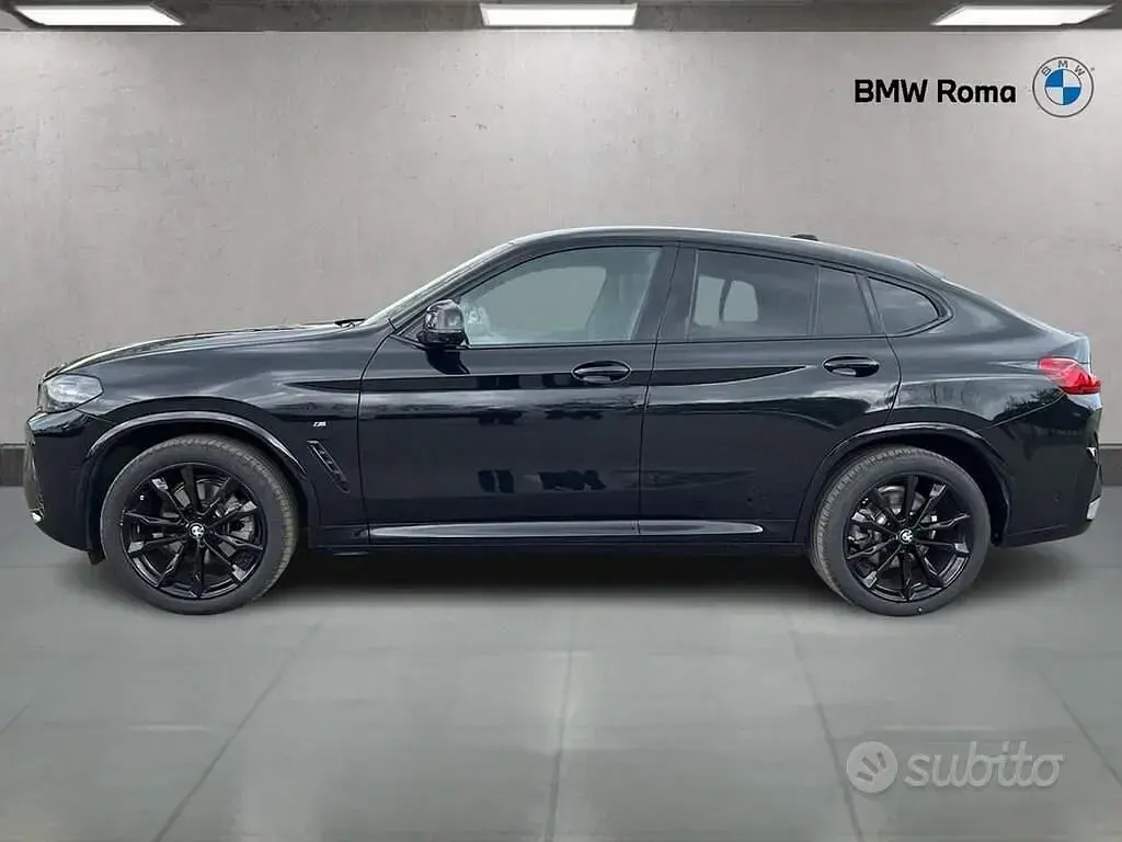 Begagnad BMW X4 M Sport 190 HK (139 kW) 2025 Svart SUV