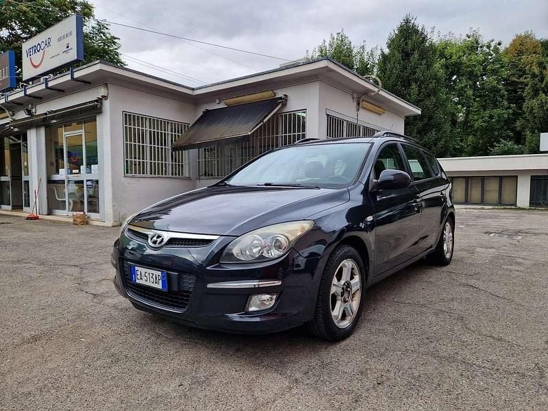 Nero Usata 2009 Hyundai i30 Active Station wagon | 3500 € (Buon prezzo) - Immagine 1/4