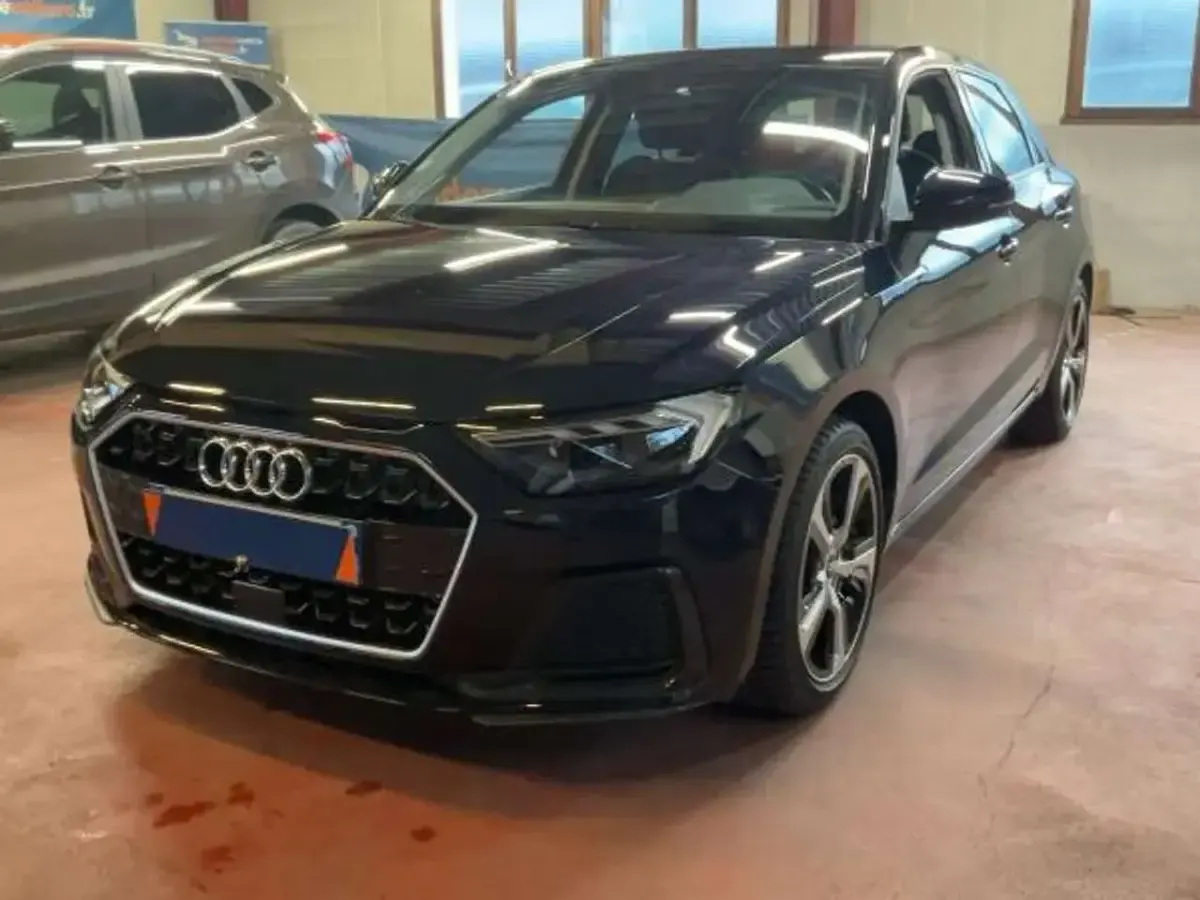 Usado Audi A1 Advanced 116 CV (85 kW) 2020 Azul SUV