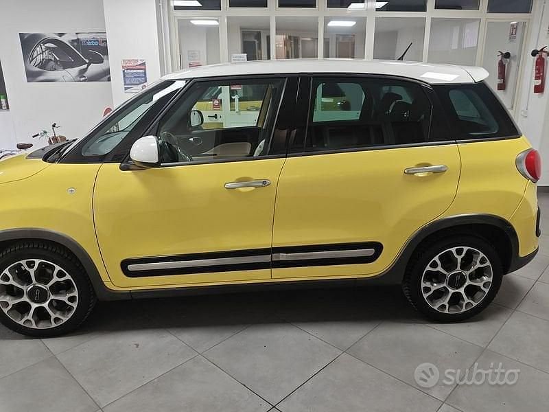Usata Fiat 500L Trekking 95 CV (69 kW) 2014 Giallo Monovolume